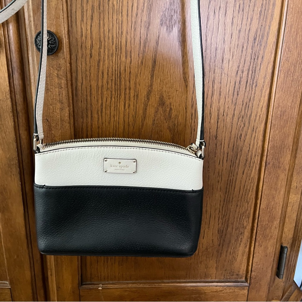 Kate Spade Modern Black and White Crossbody Bag